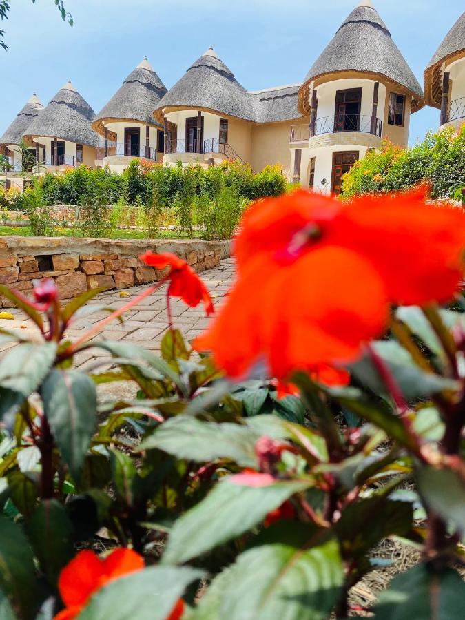 Forest Park Resort Buloba 外观 照片